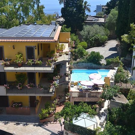 טאורמינה Residence Villa Il Glicine מראה חיצוני תמונה