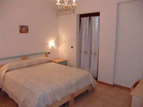 טאורמינה Residence Villa Il Glicine מראה חיצוני תמונה