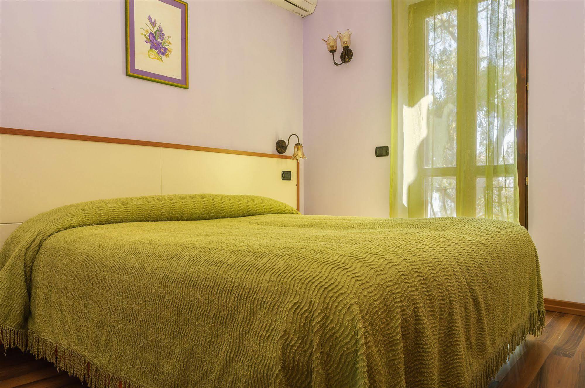 טאורמינה Residence Villa Il Glicine מראה חיצוני תמונה